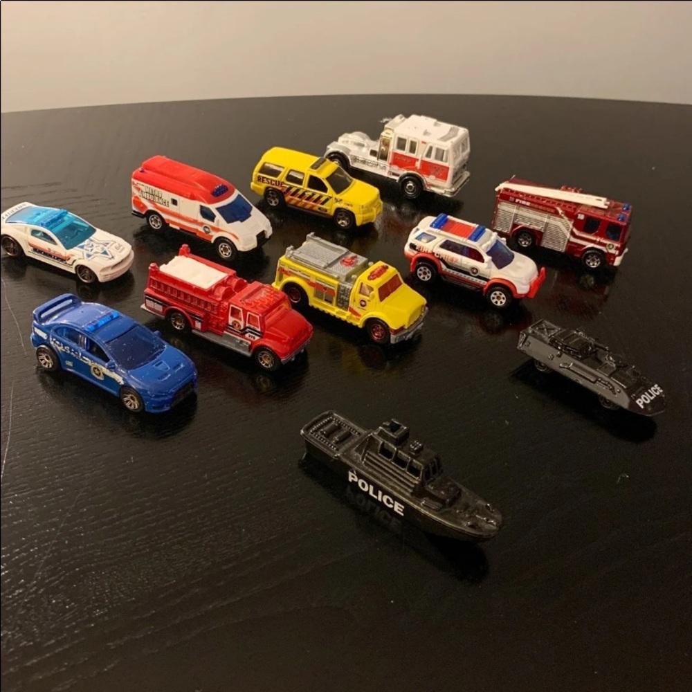 Matchbox first responders car/truck set